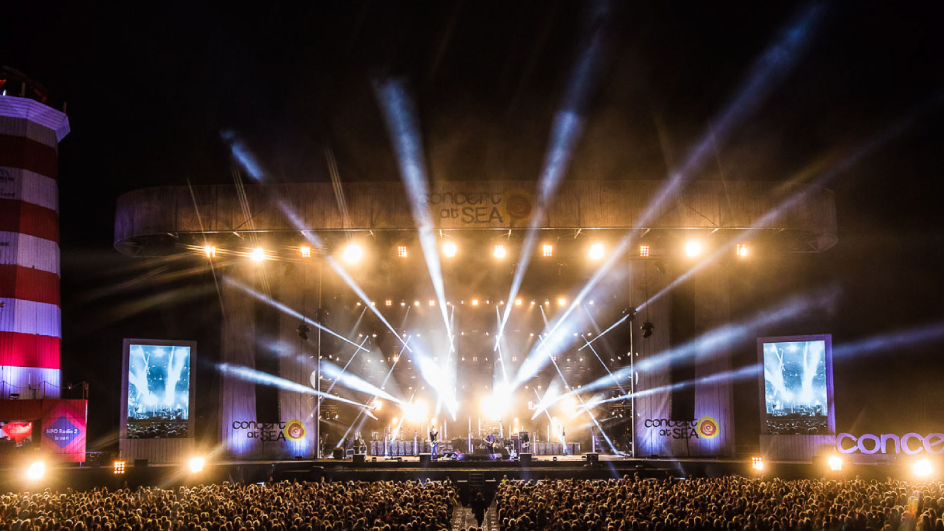 PRG supplied more than 100 tons of material and more than 2100 hours of manpower for this fantastic edition of Concert at Sea 2018.