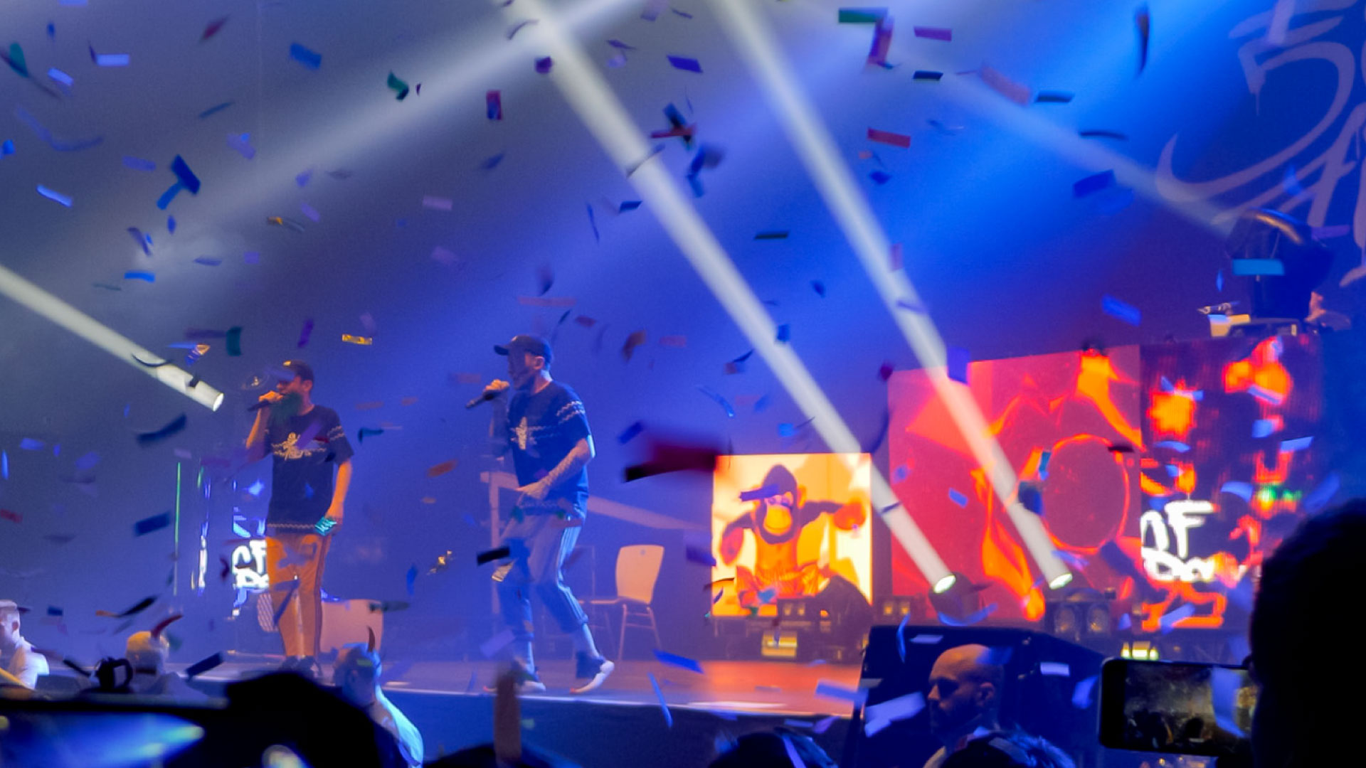 As a technical service provider, PRG also provided special constructions for the tour of the Essen-based hiphop duo 257ers