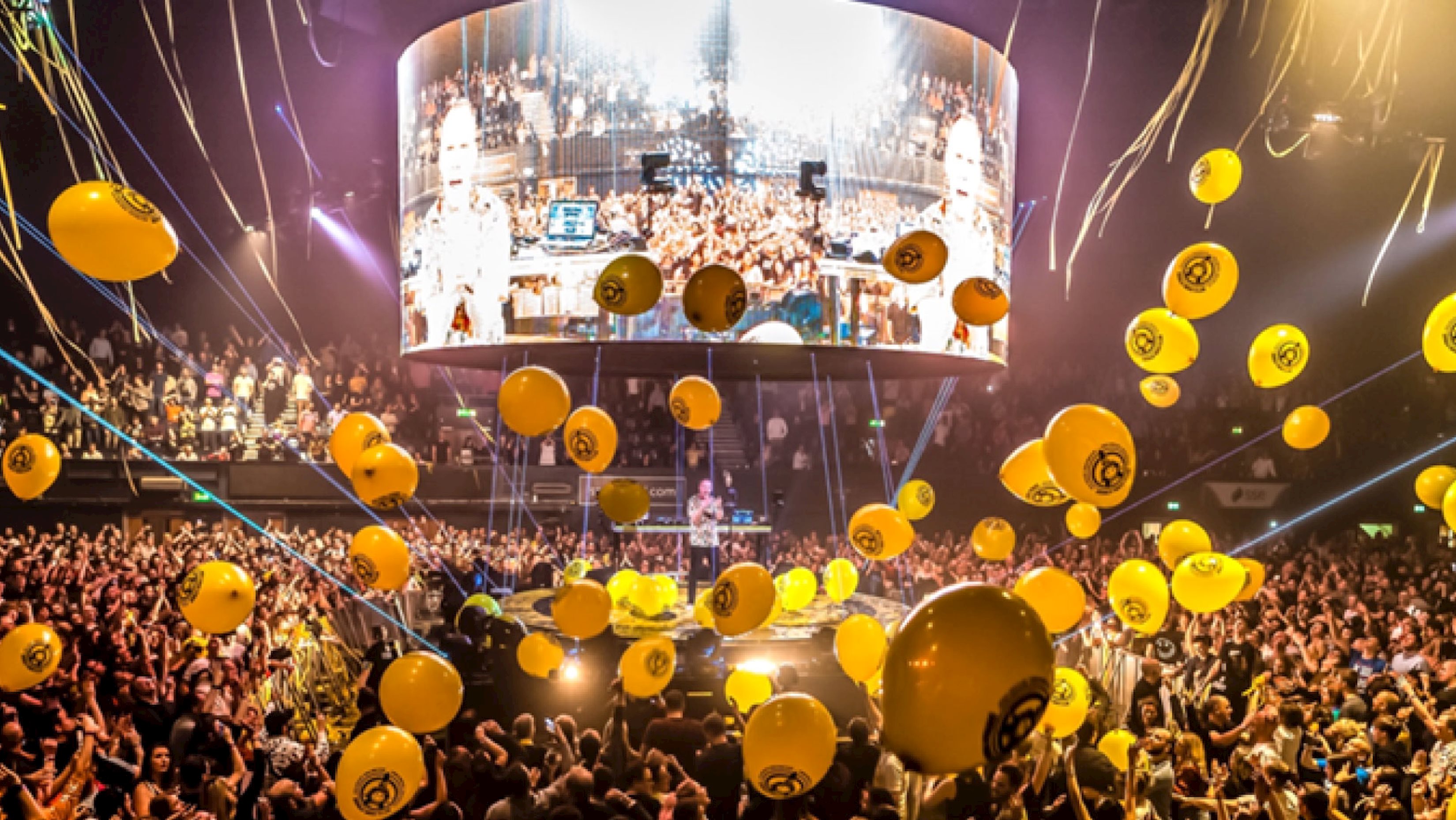 prg supplied lighting, video, rigging & movecat motion control for fatboy slim’s  ‘in the round show’ arena tour