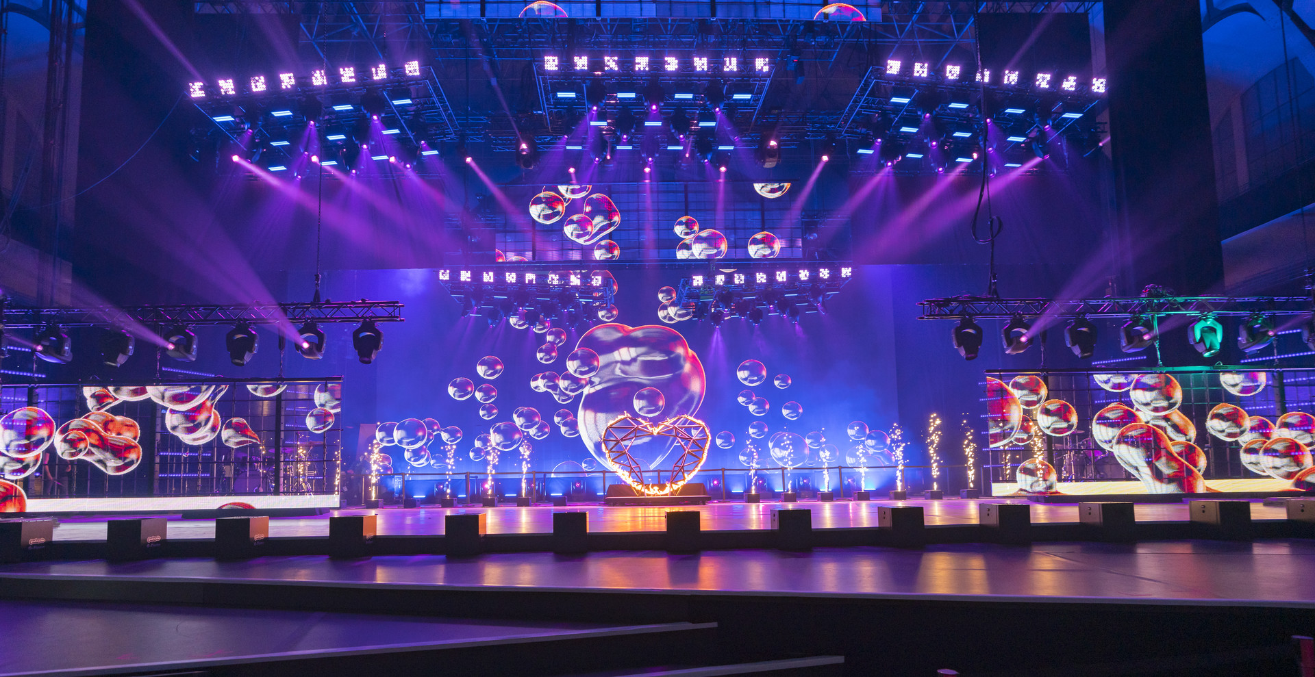 Behind the Scenes of this year's PRG Highlight Show at the Prolight and Sound