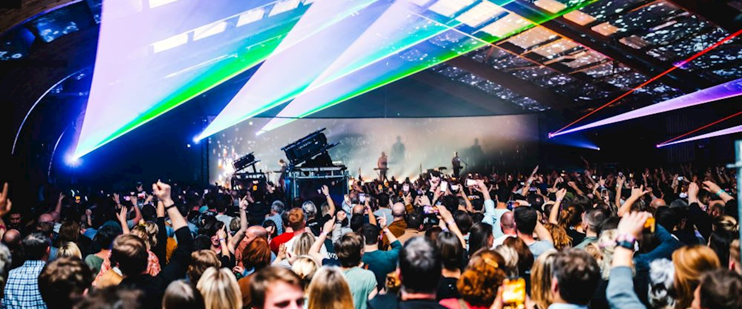 Guests embarked on a 360-degree audio-visual journey, where cutting-edge lighting, video, sound, and rigging converged to create a mesmerizing spectacle.