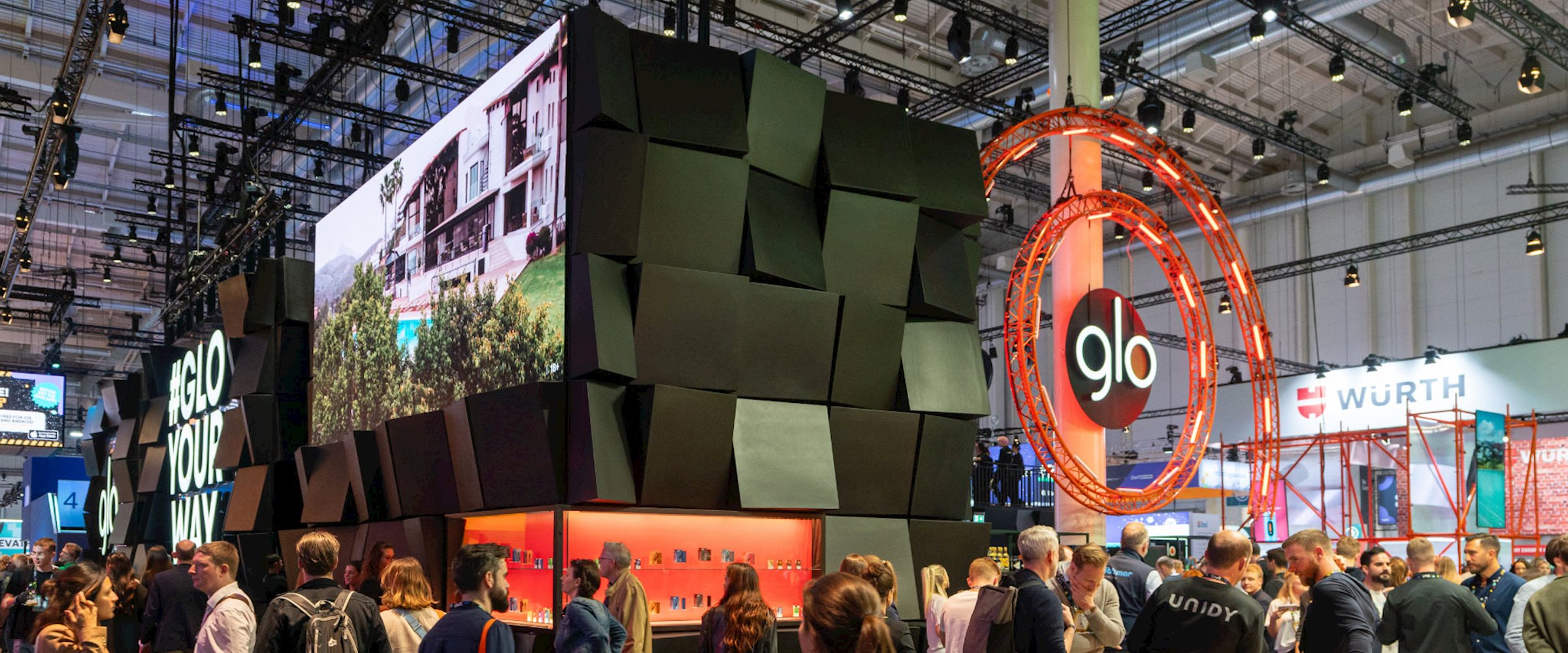 More than just a trade fair stand system: PRG INFINIFORM™ at the glo stand at OMR 2024